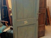 Un'altra porta da restaurare