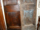 ll portoncino antico nelle due fasi a confronto, pre e post restauro(zona inferiore).