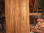 La porta rustica dopo la sola pulitura
