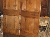 Le due porte rustiche restaurate