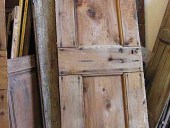 L'Altra porta rustica antica e materica prima del restauro