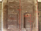 Il grande portone antico con le sue misure
