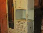 L 'Armadio con specchio trasformato in shabby