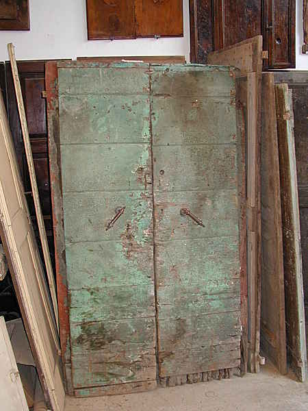 Portone antico toscano